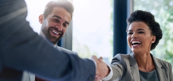 Image-Handshake-Man and Black woman