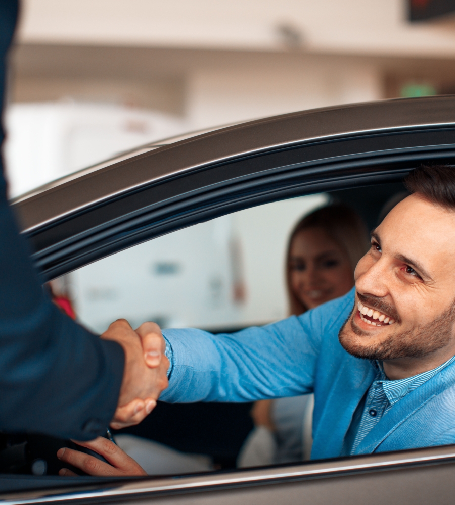 Handshake-People-Happy-Car