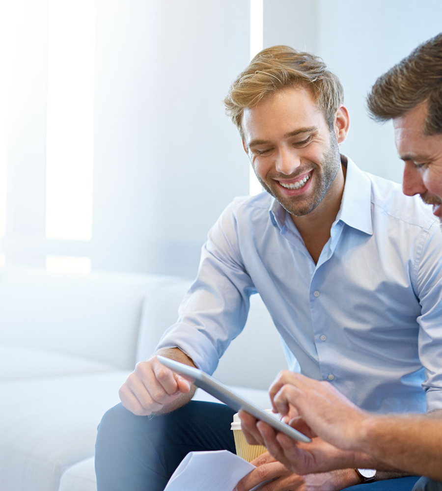 Team Work-Office-People-Tablet-Happy_HPslider