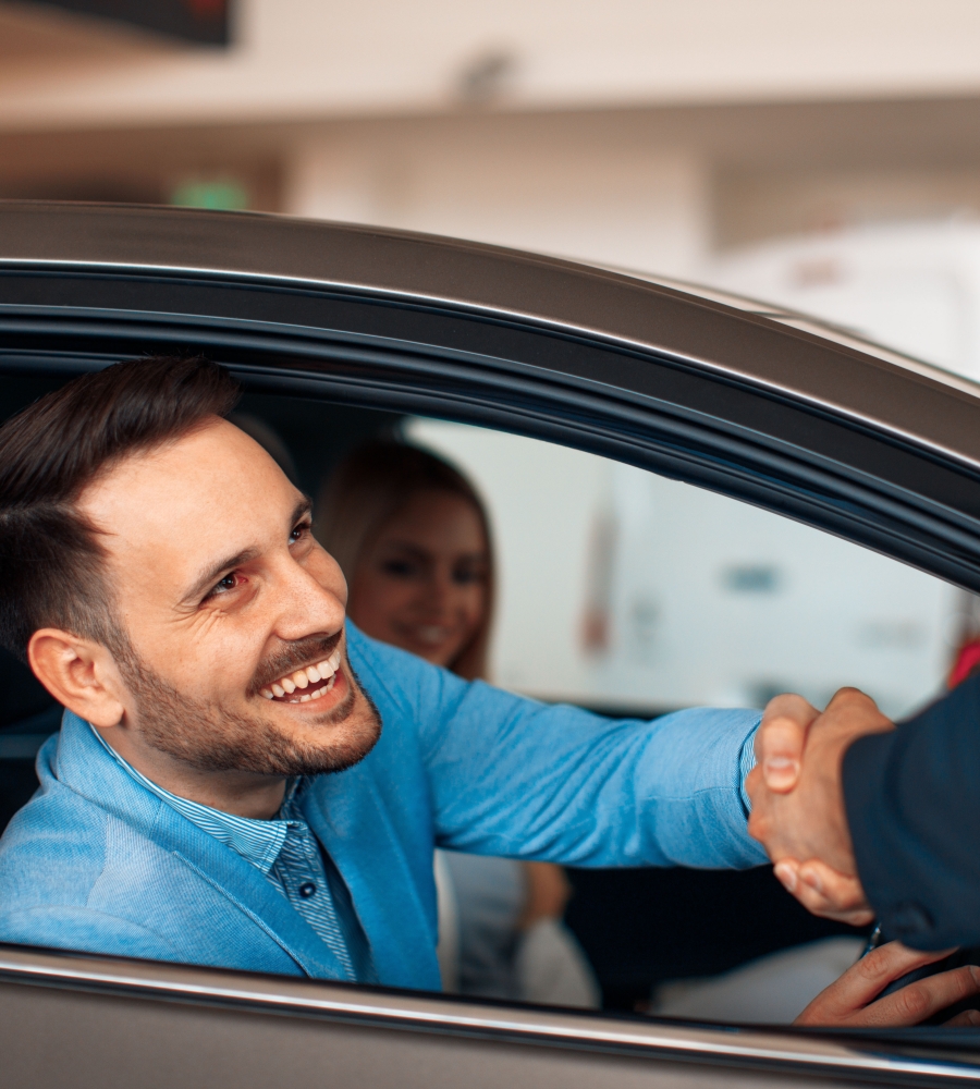 Handshake-People-Happy-Car